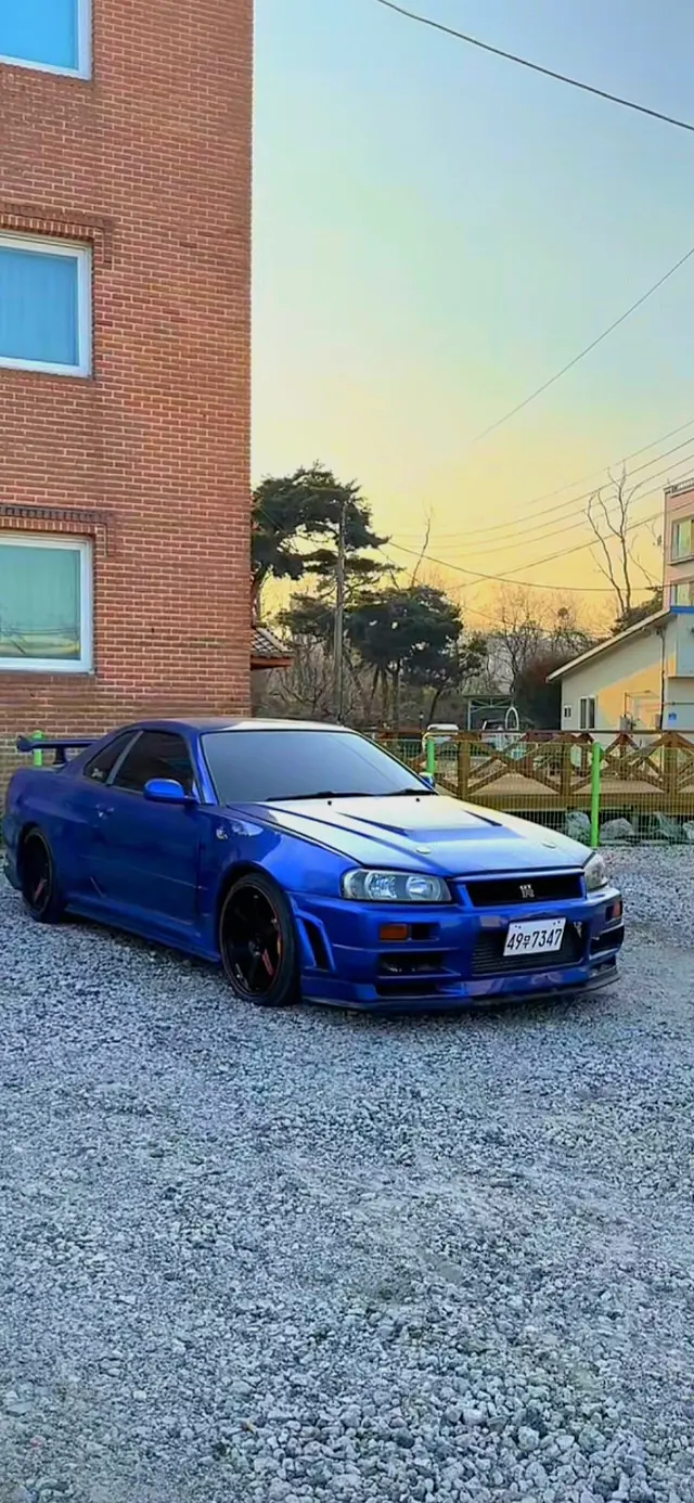 Nissan GT-R 사진 1