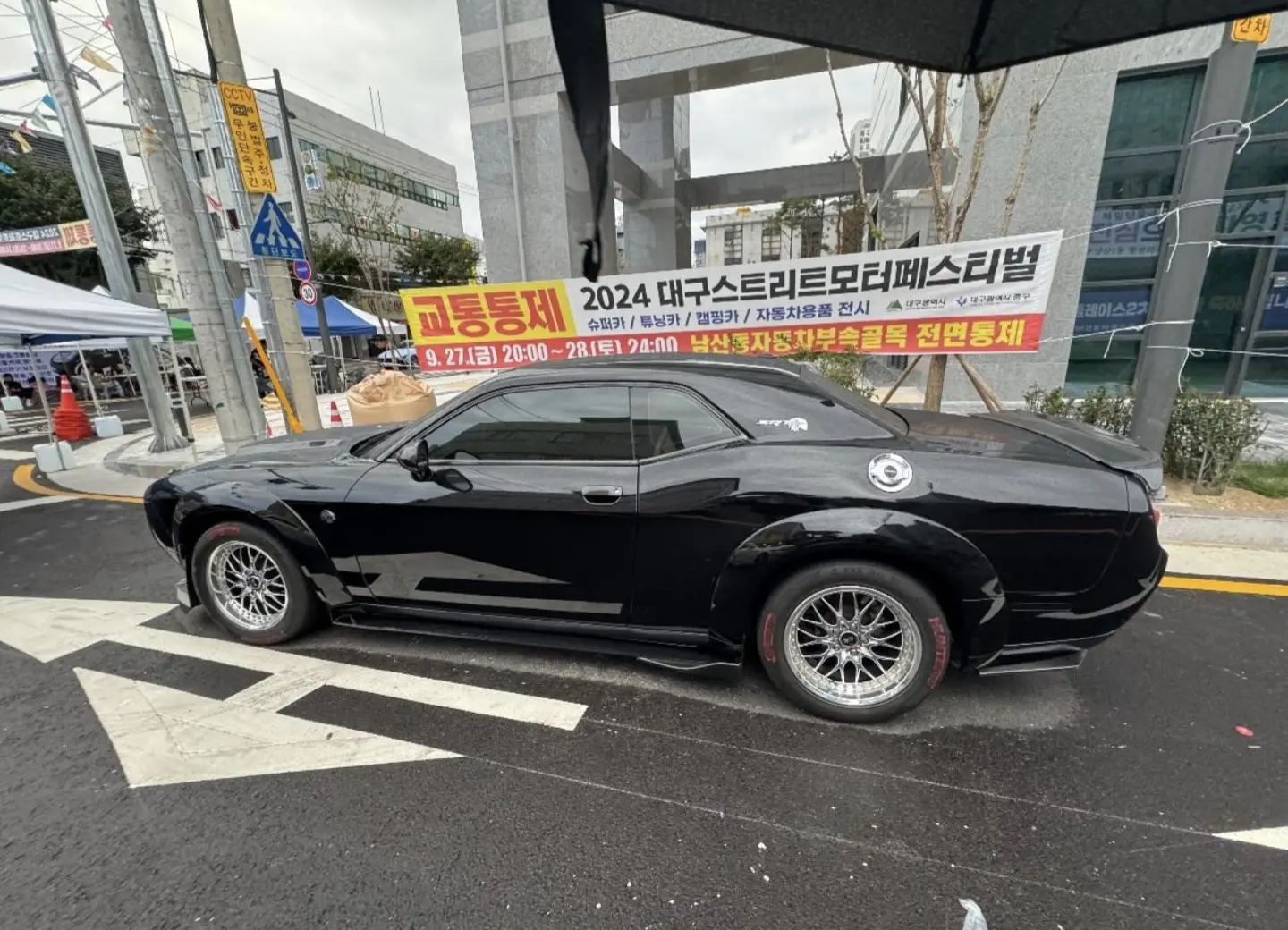 Dodge Challenger SRT Hellcat 사진 3