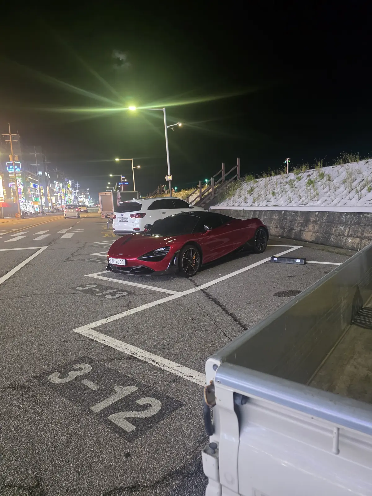 McLaren 720S 사진 1