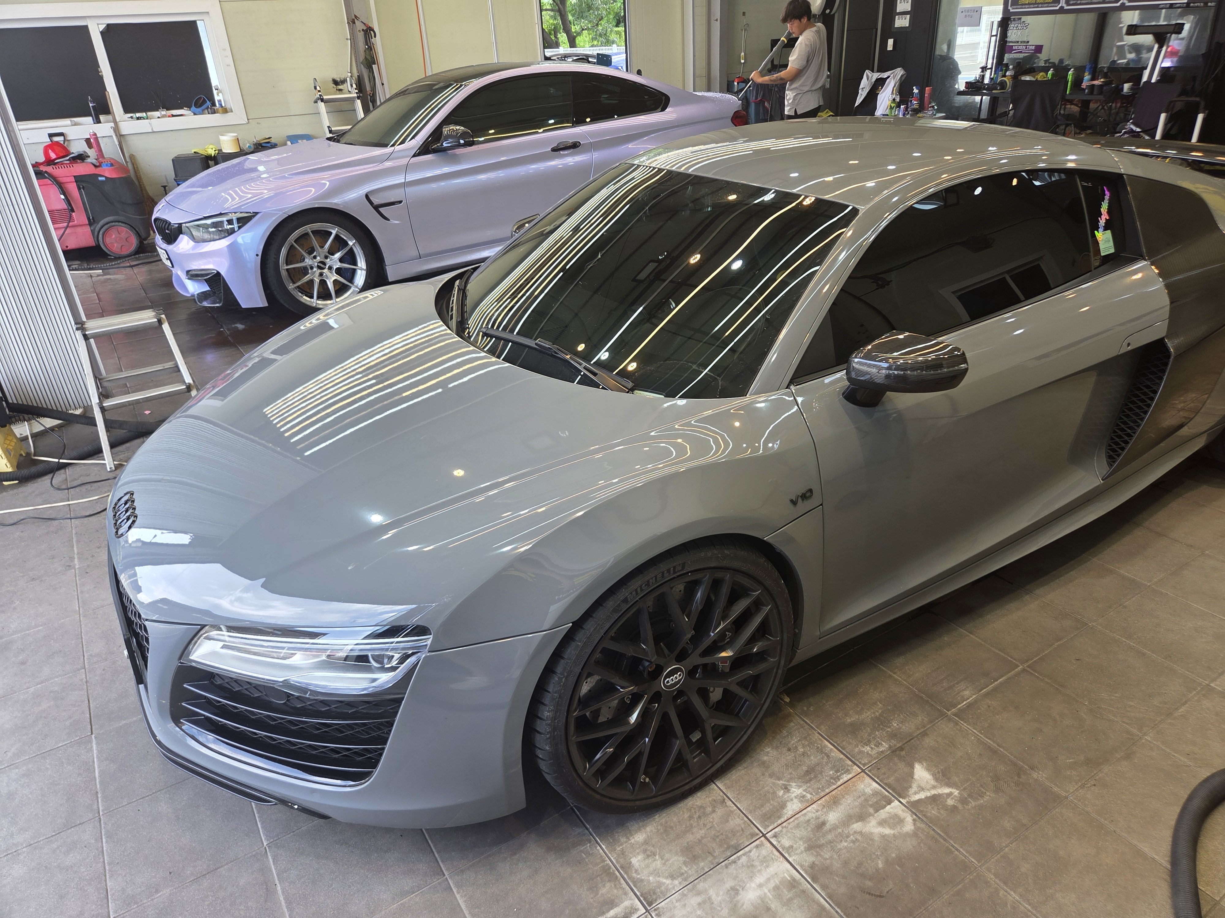 Audi R8 V10 Performance SPOT 게시글 이미지