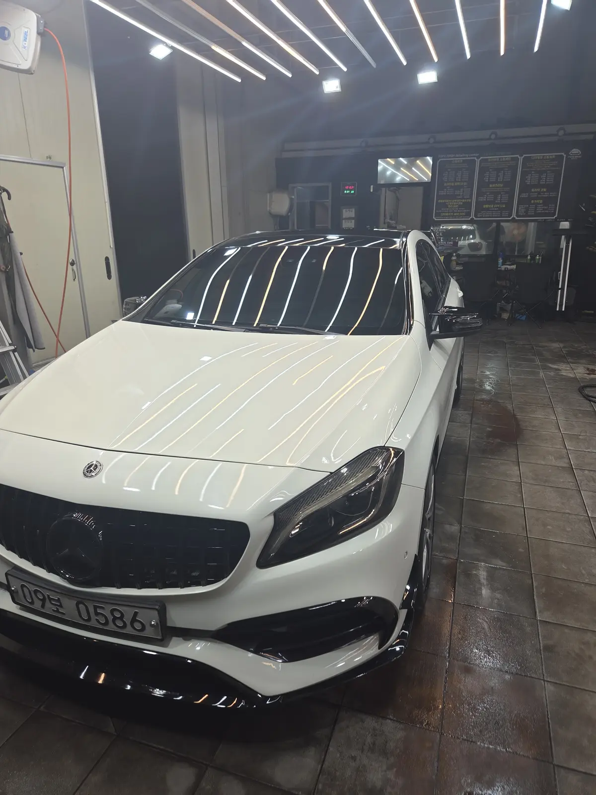 Mercedes-Benz A-Class 사진 1