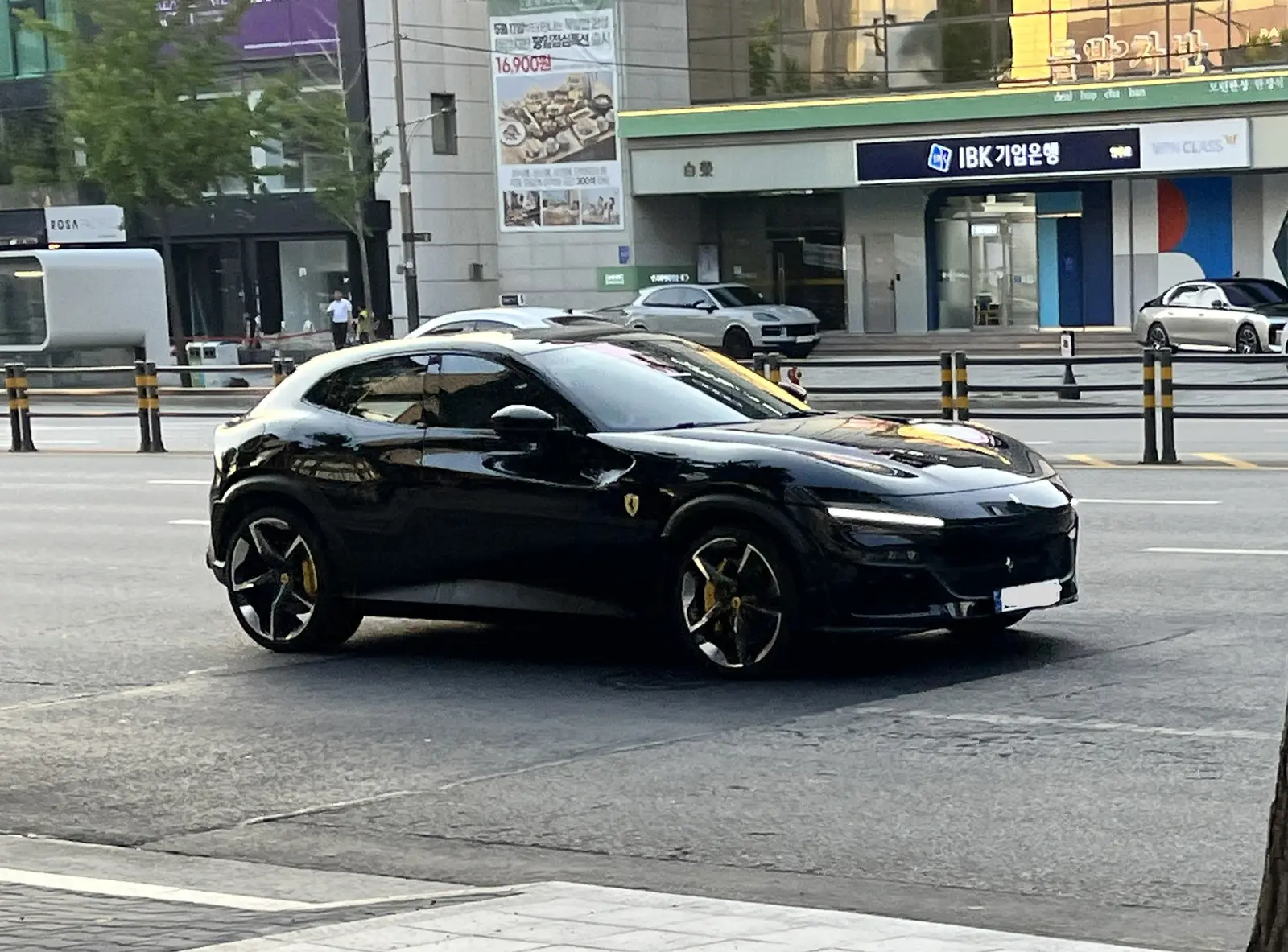 페라리 푸로산게 사진 1
