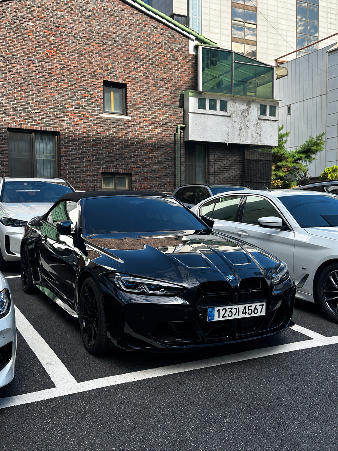 bmw M4 컴버터블 게시글 이미지