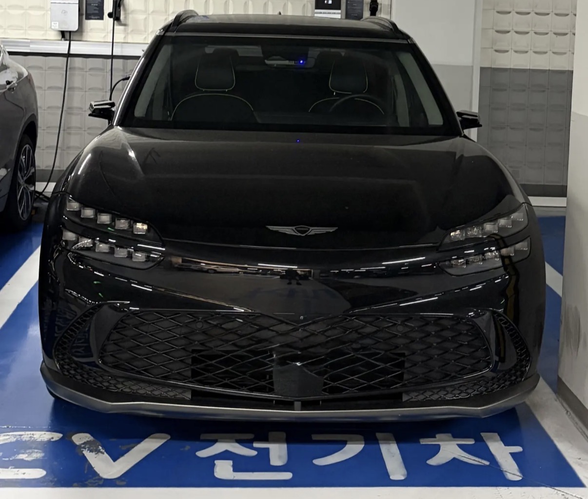 Genesis GV60 SPOT 대표 이미지
