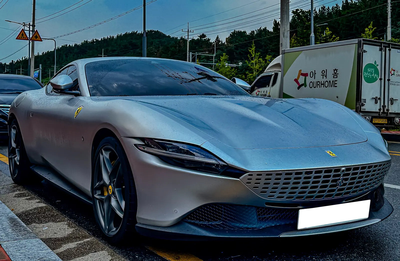 Ferrari Roma 사진 1
