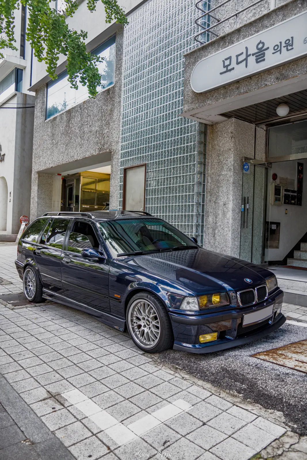 BMW 3 Series Wagon 사진 4
