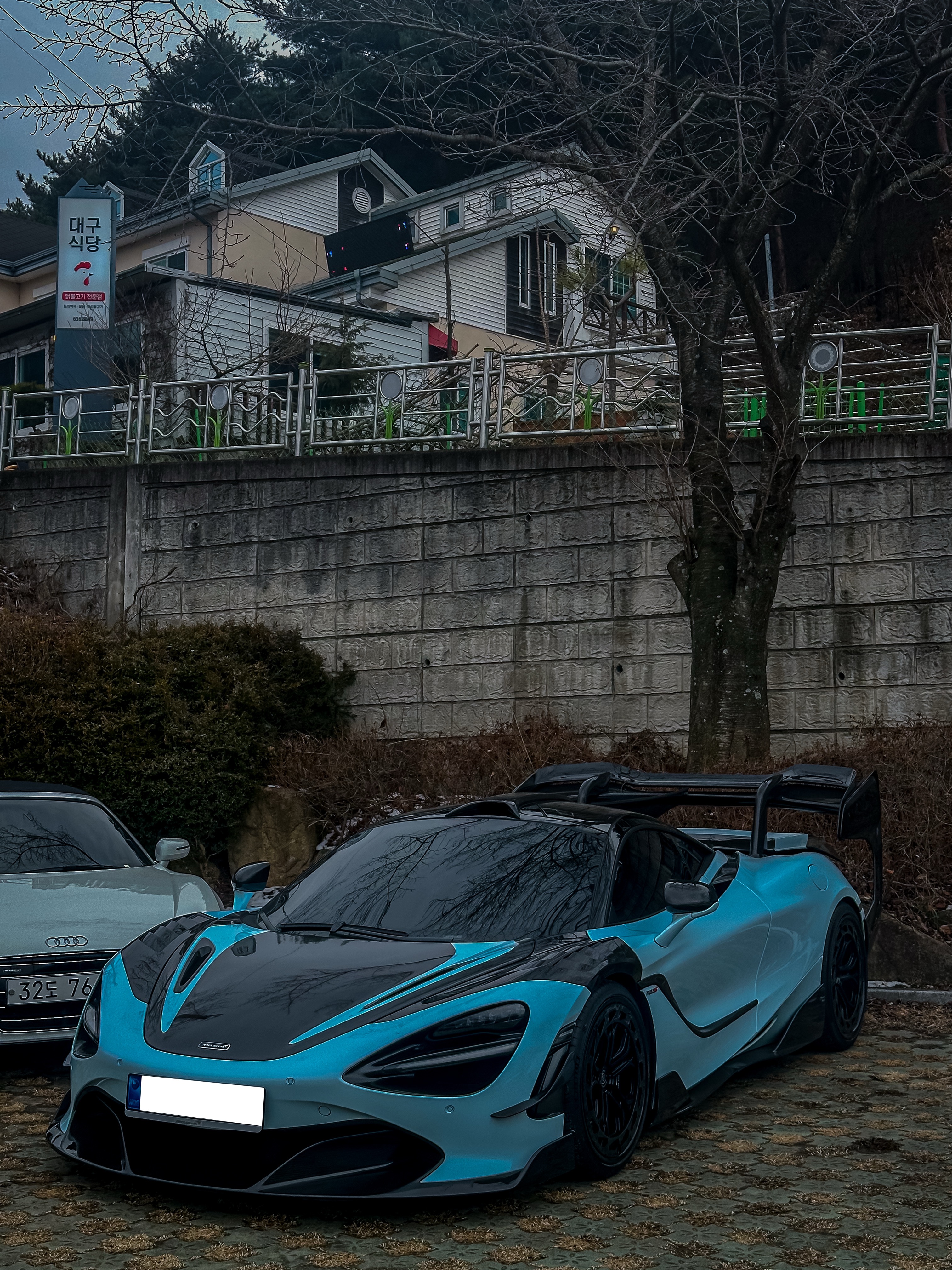 McLaren 720S SPOT 대표 이미지