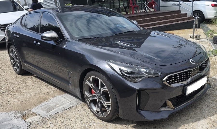 Kia Stinger GT SPOT 대표 이미지