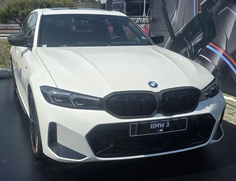 BMW 3 Series 사진 1