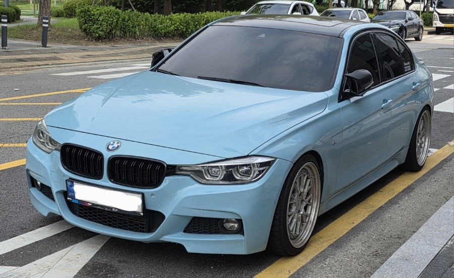 BMW 3 Series SPOT 대표 이미지