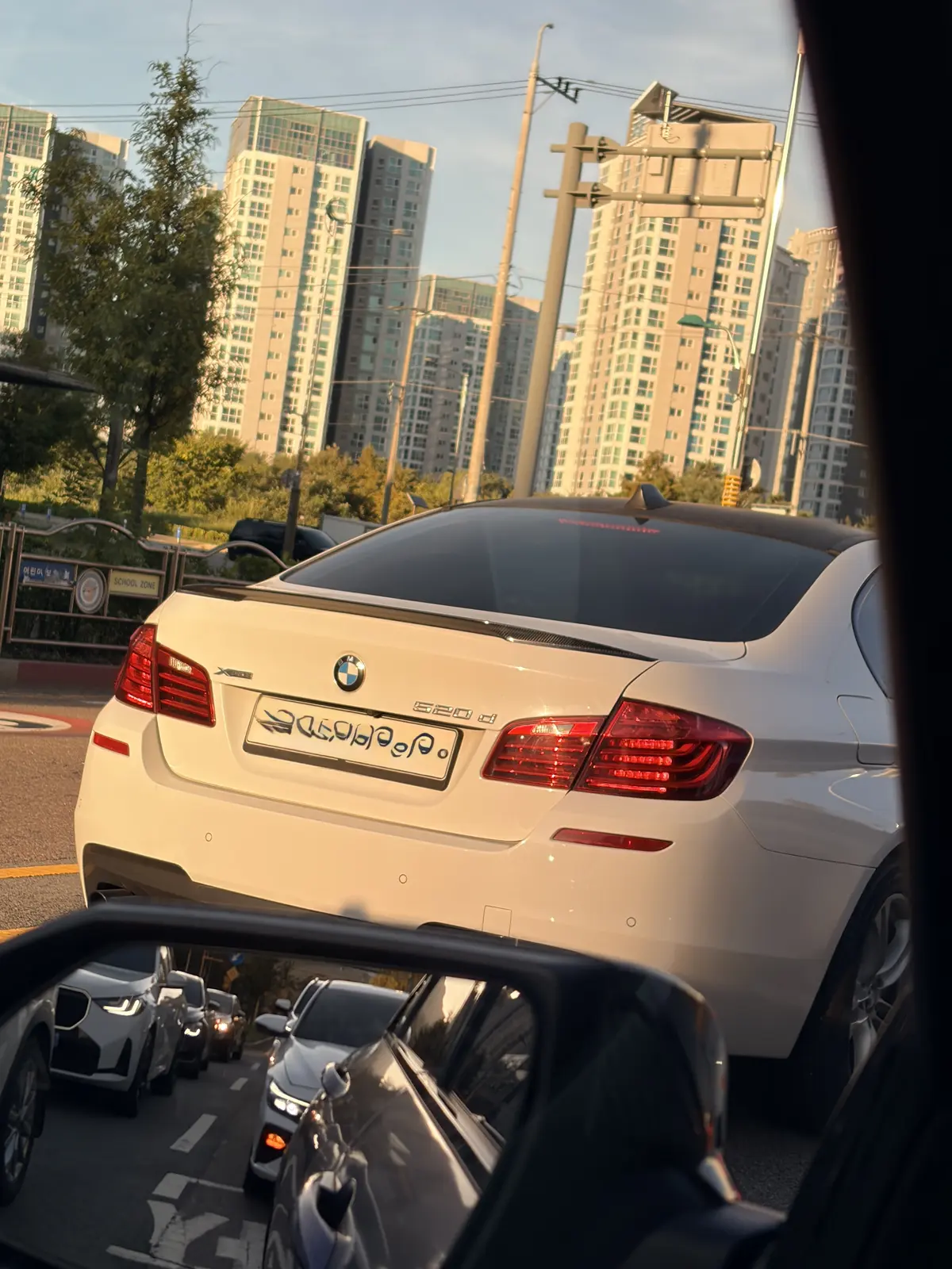 BMW 5 Series 사진 1