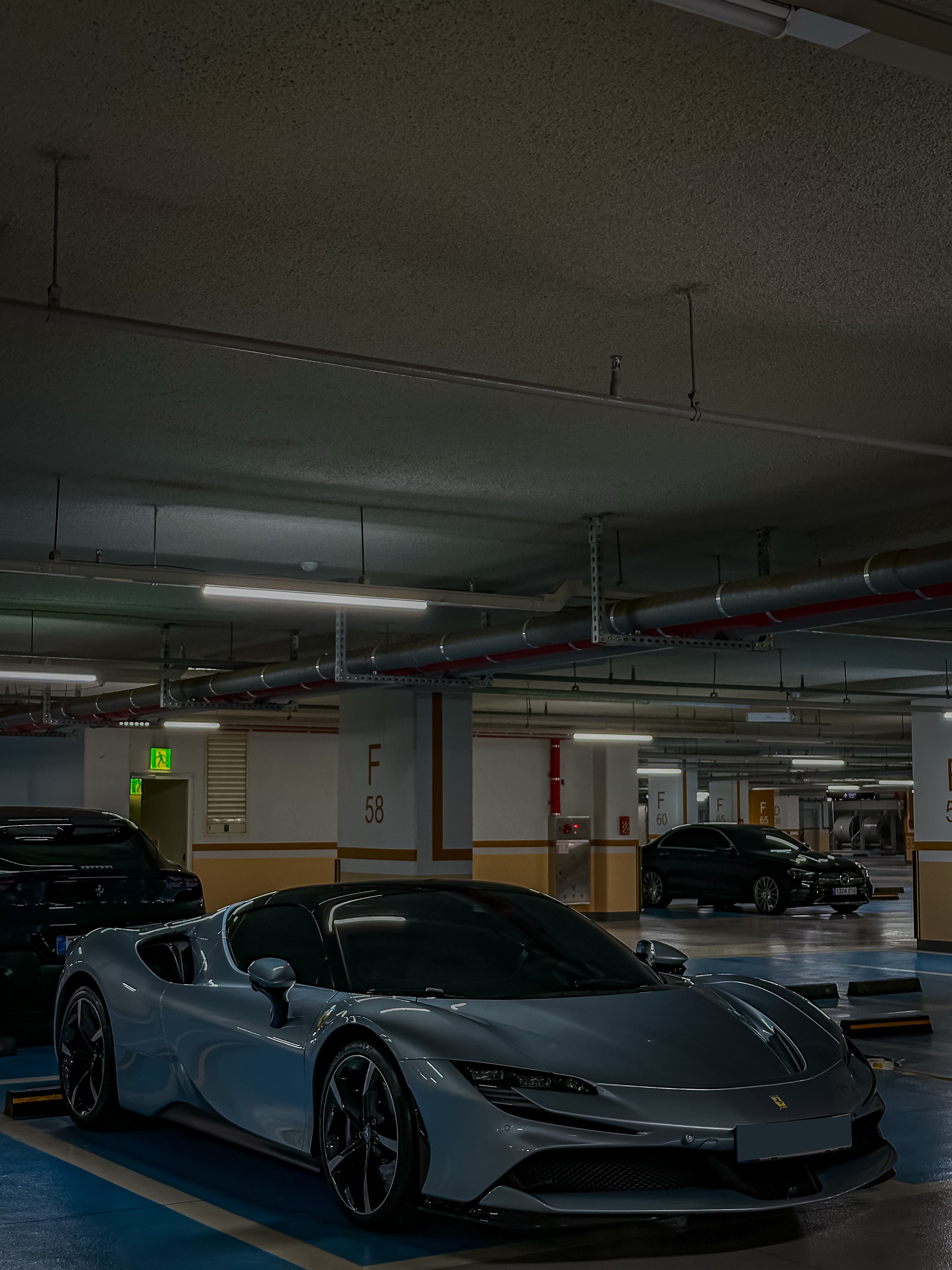 Ferrari SF90 Stradale SPOT 대표 이미지