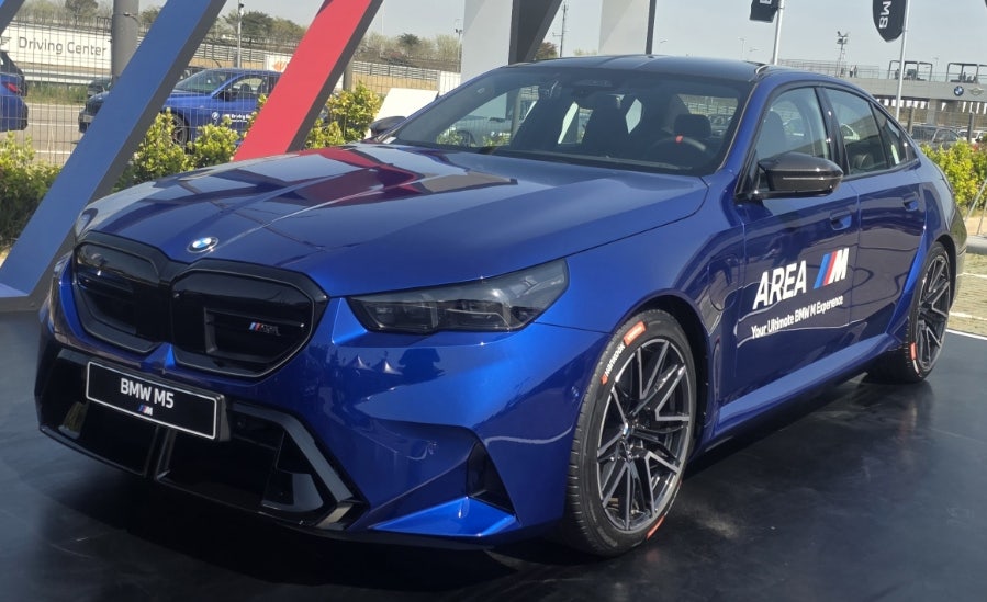 BMW M5 SPOT 대표 이미지