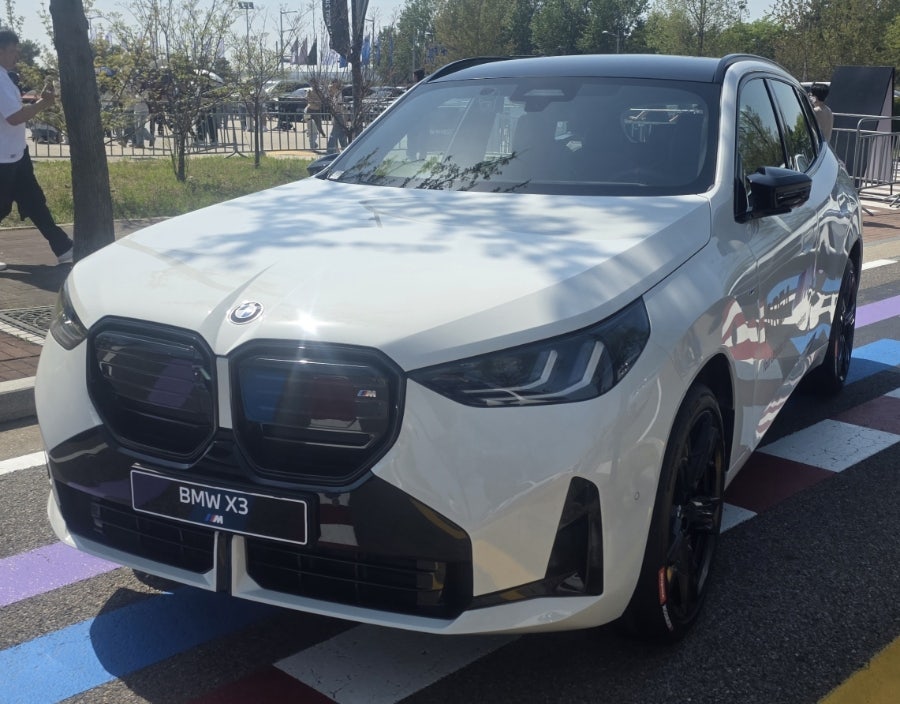 BMW X3 SPOT 대표 이미지