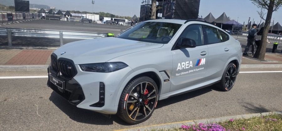 BMW X6 SPOT 대표 이미지