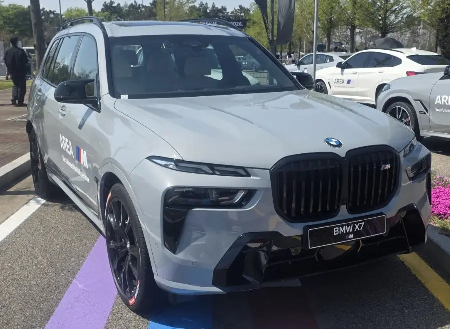 BMW X7 사진 1