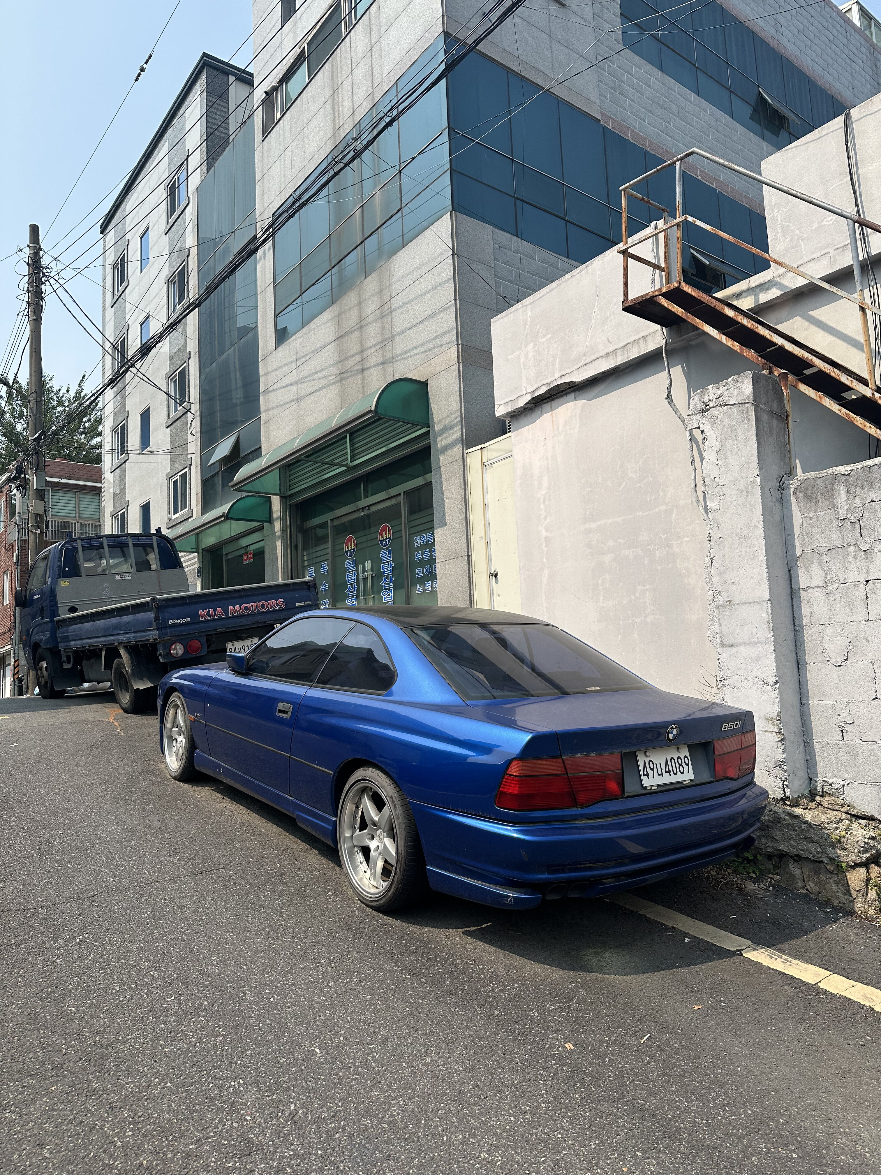 BMW 8 Series SPOT 대표 이미지