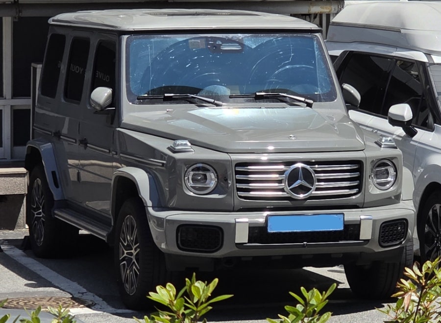 Mercedes-Benz G-Class SPOT 대표 이미지