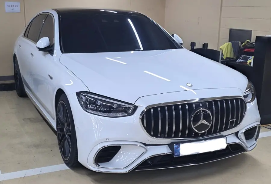Mercedes-Benz S-Class 사진 1