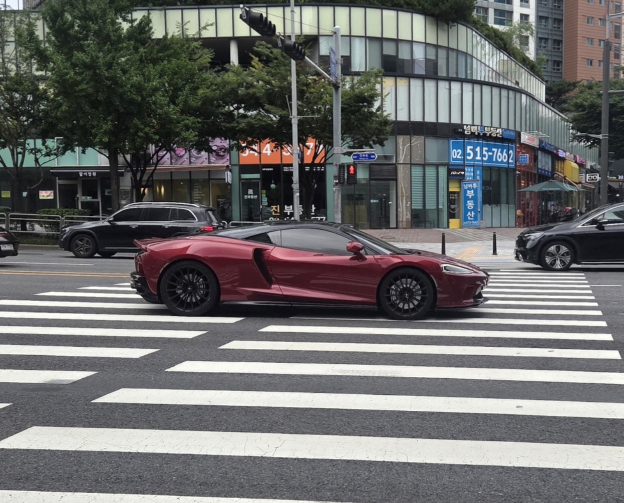 McLaren GT 게시글 이미지