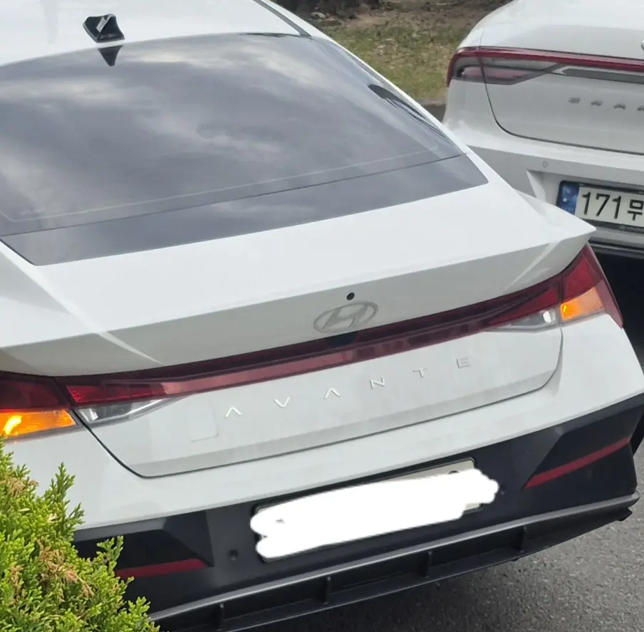 Hyundai Avante 사진 1