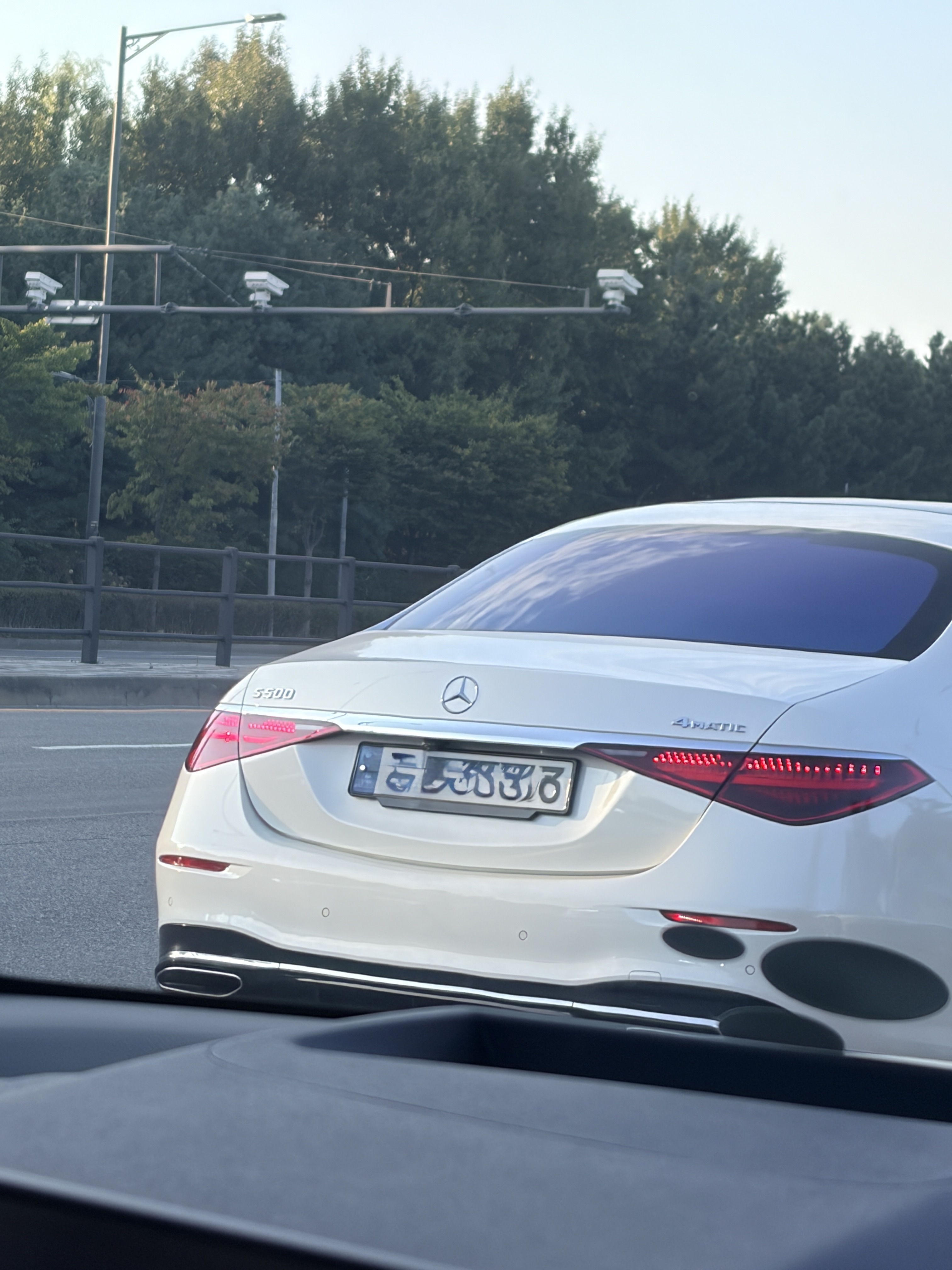 Mercedes-Benz S-Class SPOT 게시글 이미지