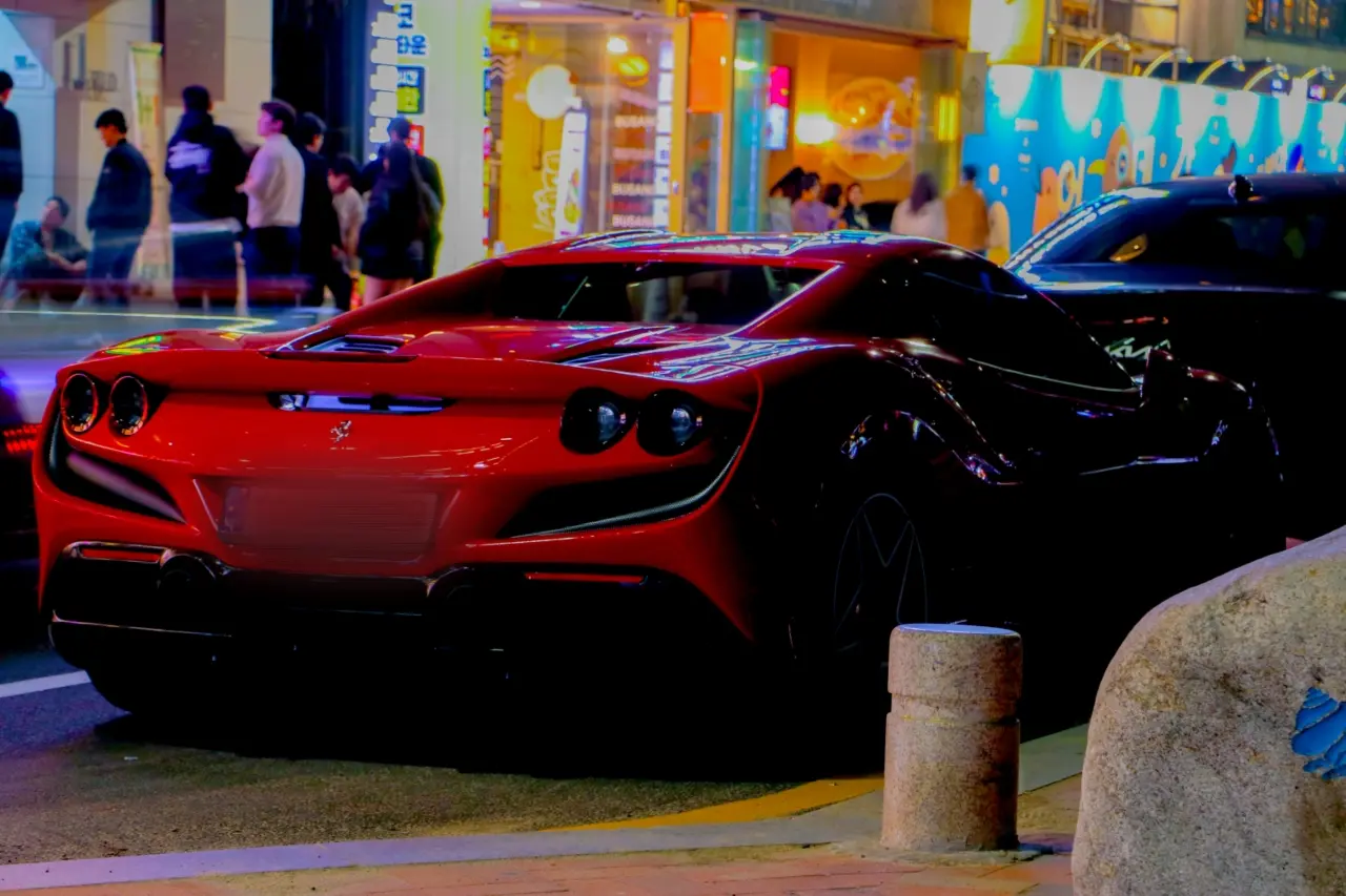 Ferrari F8 Tributo 사진 2