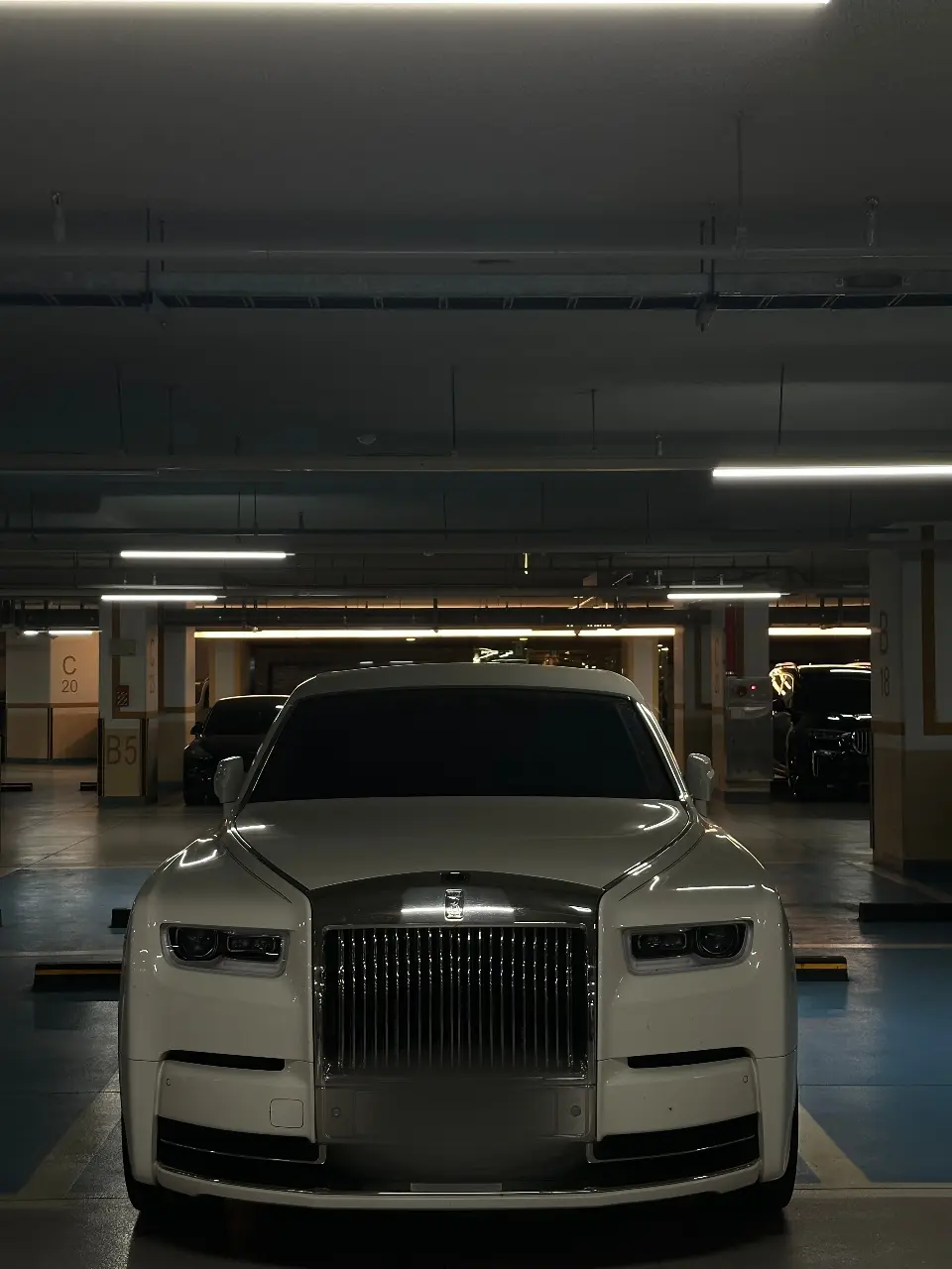 Rolls-Royce Phantom 사진 1