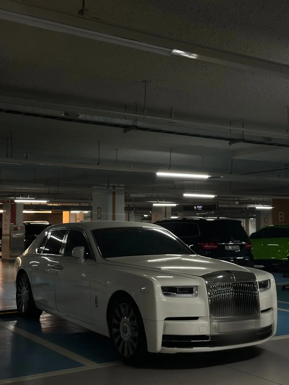 Rolls-Royce Phantom 사진 2