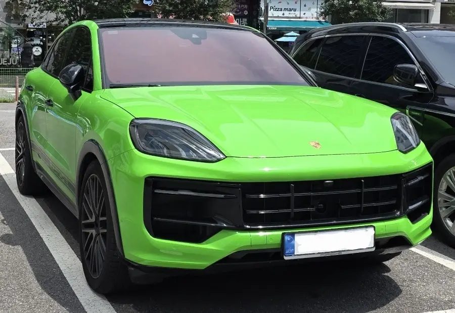Porsche Cayenne 사진 1