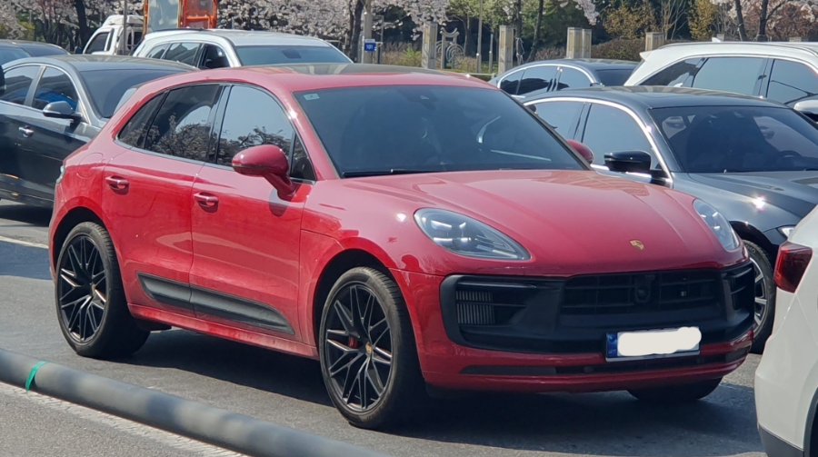 Porsche Macan SPOT 게시글 이미지