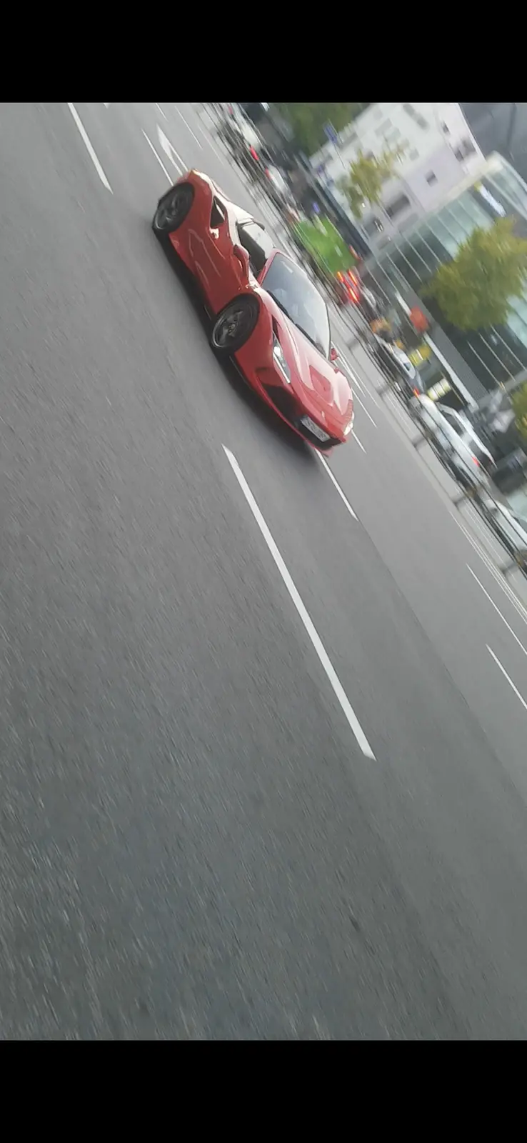Ferrari F8 Tributo 사진 1