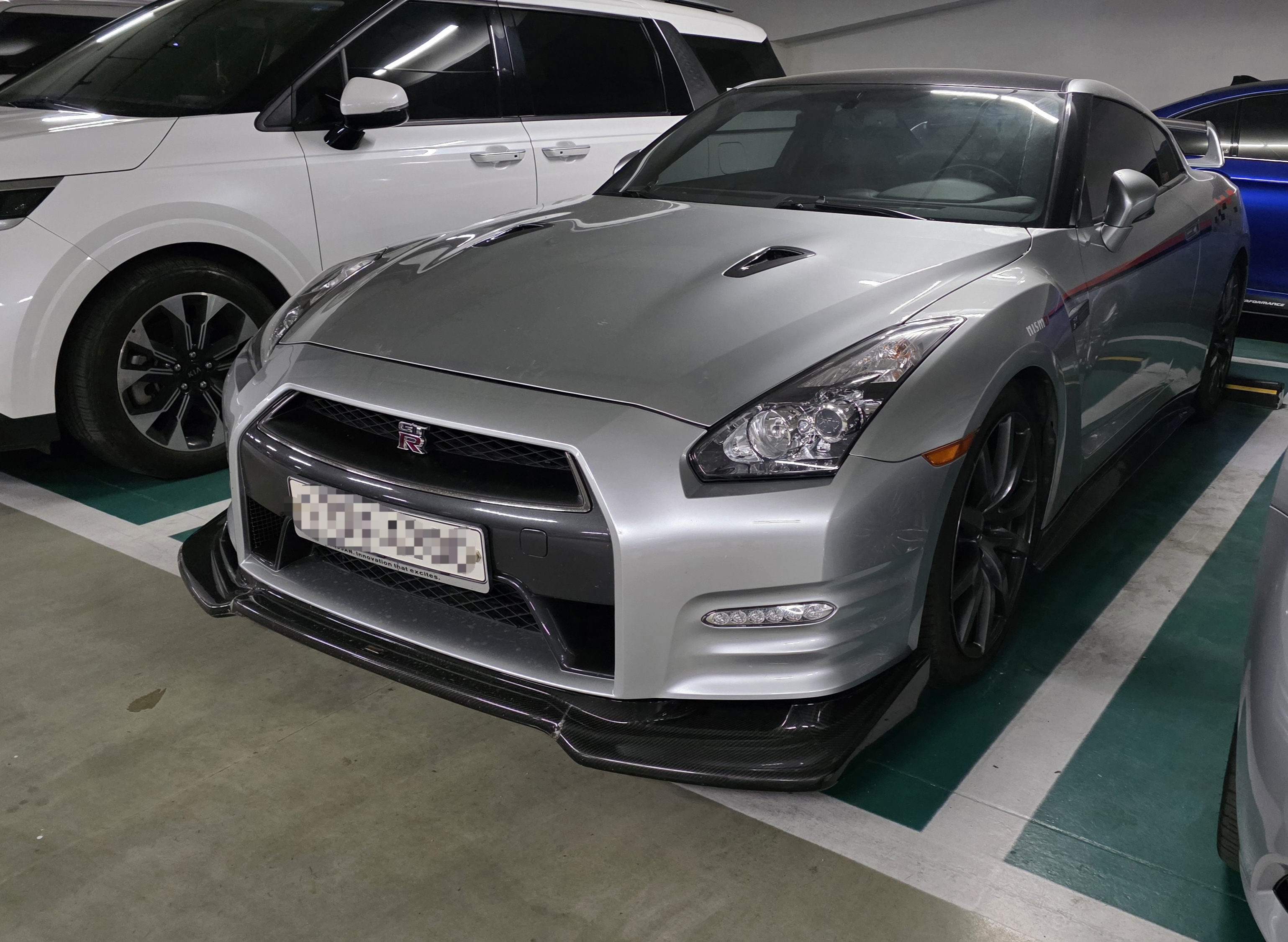닛산 gt-r r35 대표 이미지