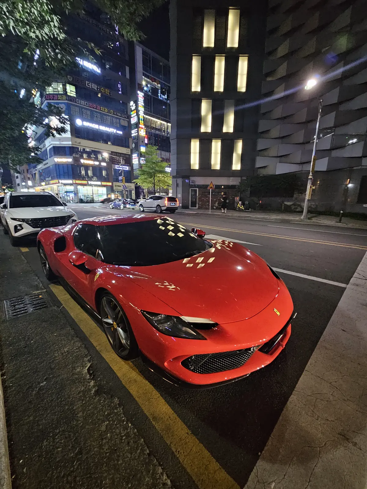 Ferrari 296 GTB 사진 1