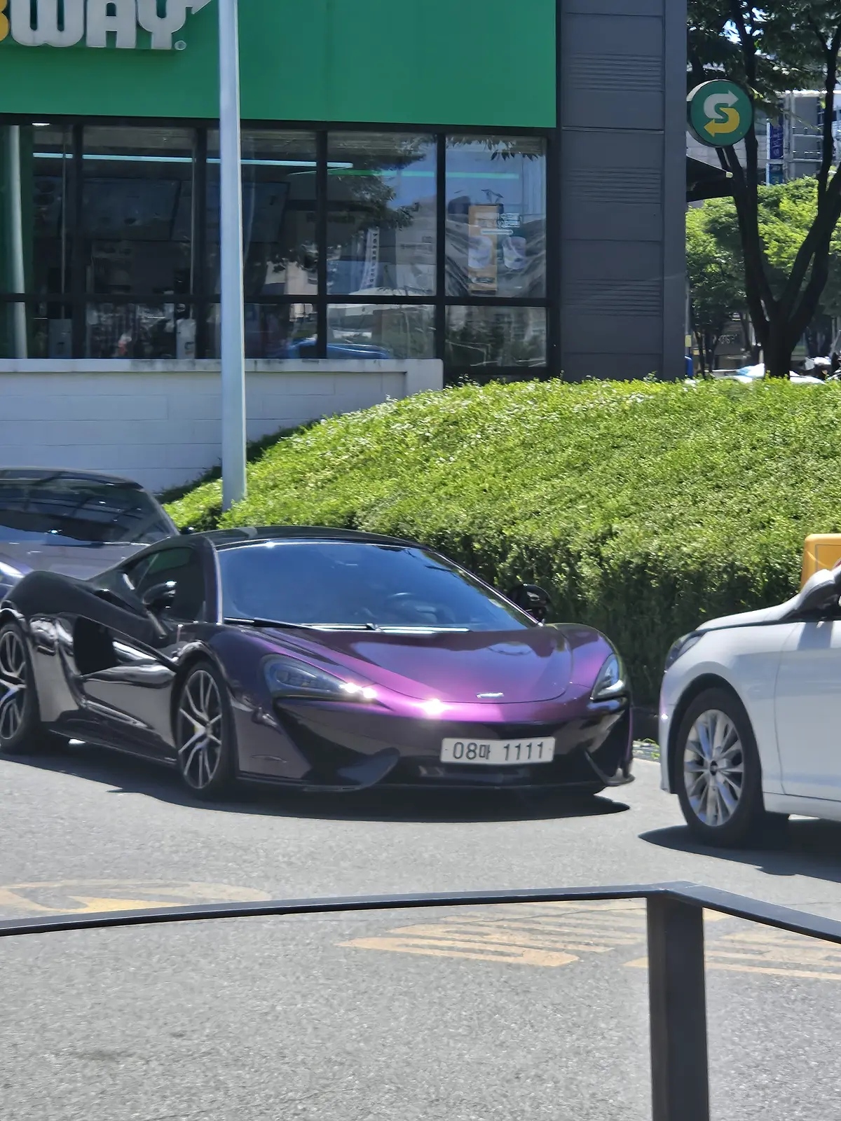 McLaren 570S 사진 1