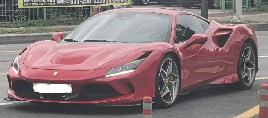Ferrari F8 Tributo 사진 1