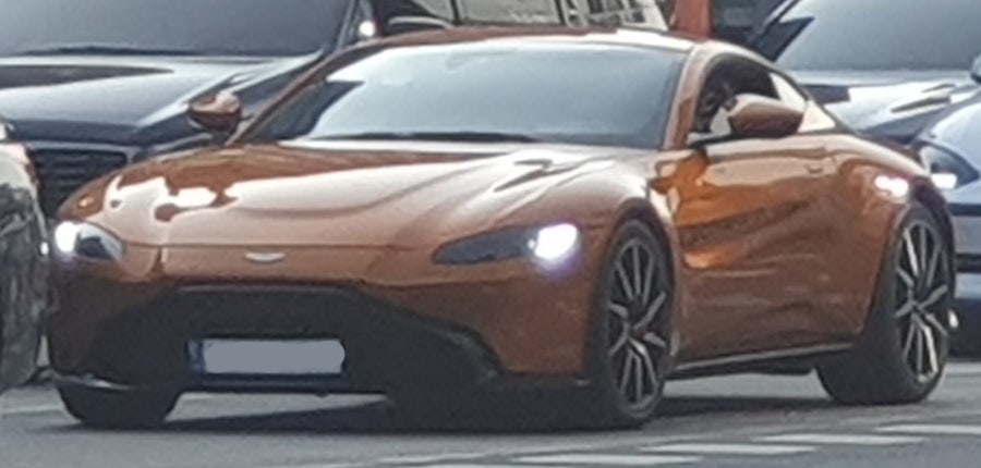 Aston Martin Vantage SPOT 게시글 이미지