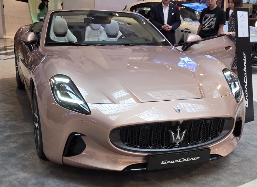 Maserati GranTurismo Trofeo SPOT 게시글 이미지