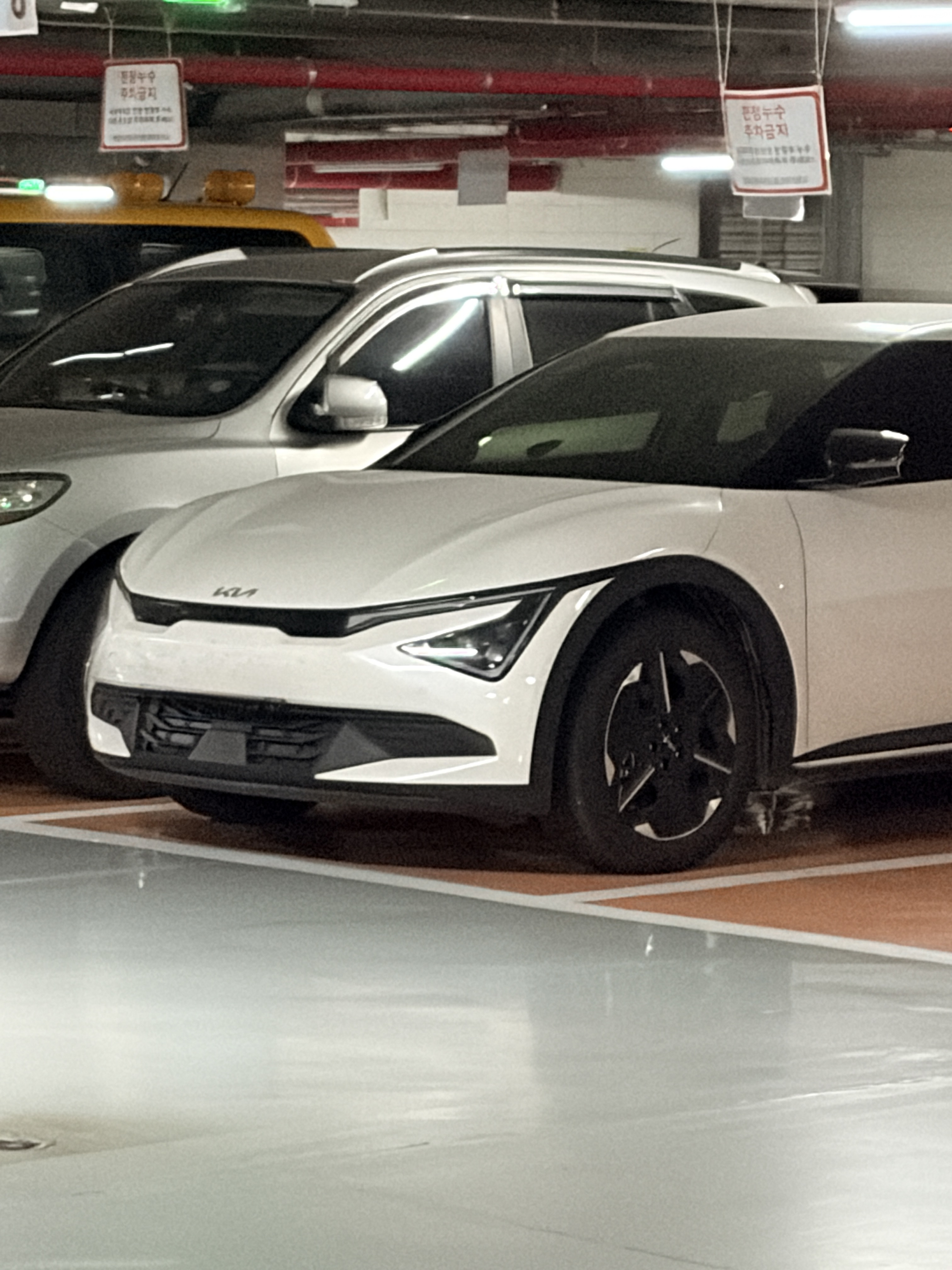 Kia EV6 SPOT 게시글 이미지