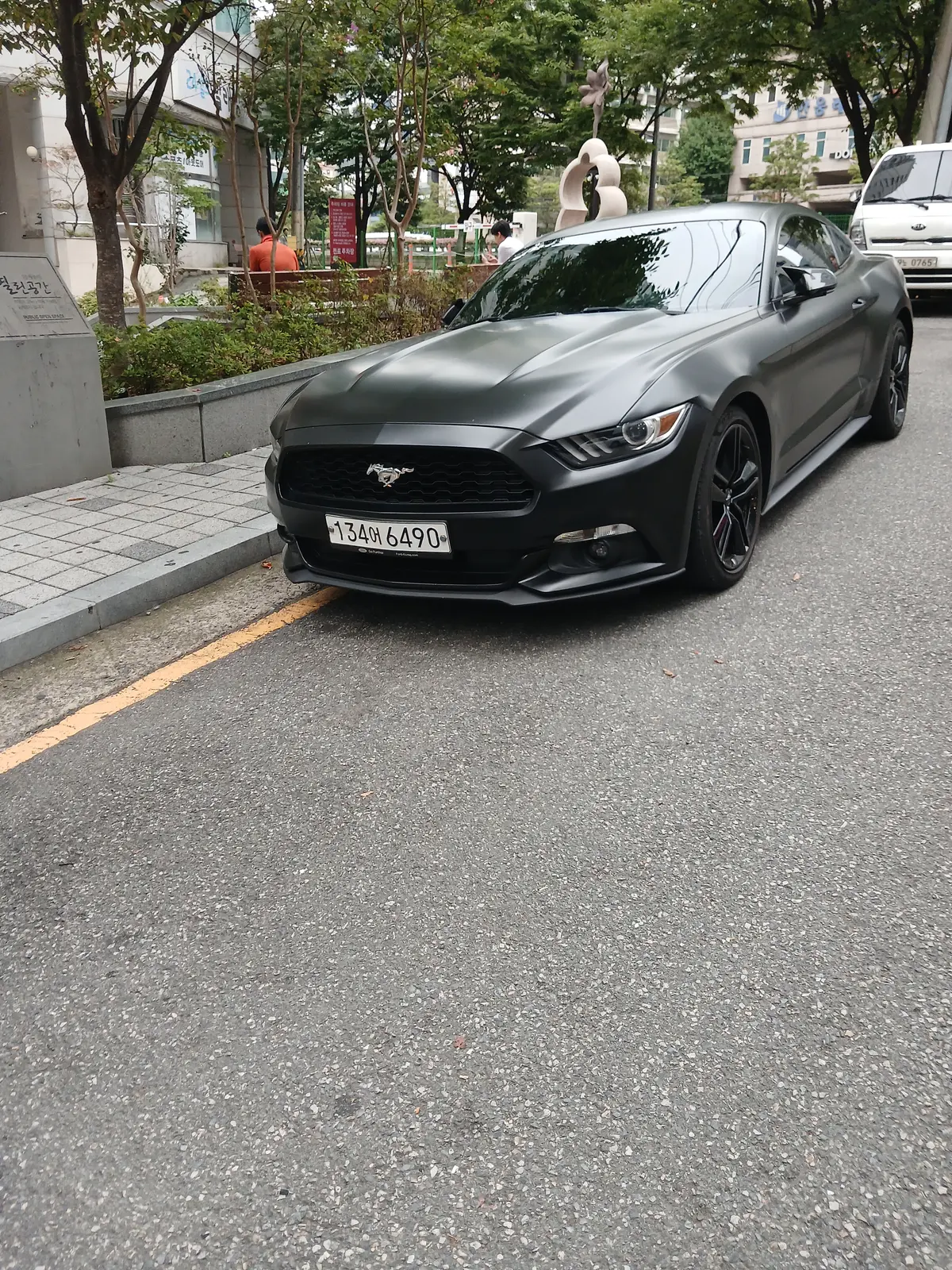 Ford Mustang Mach-E 사진 1