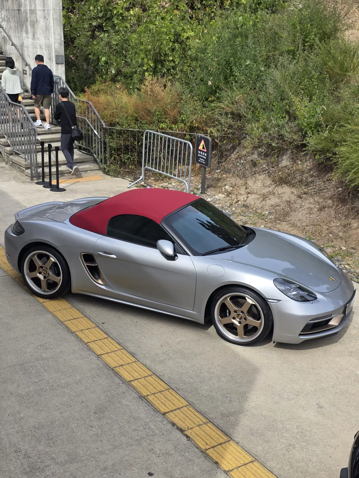 Porsche 718 Boxster 사진 1