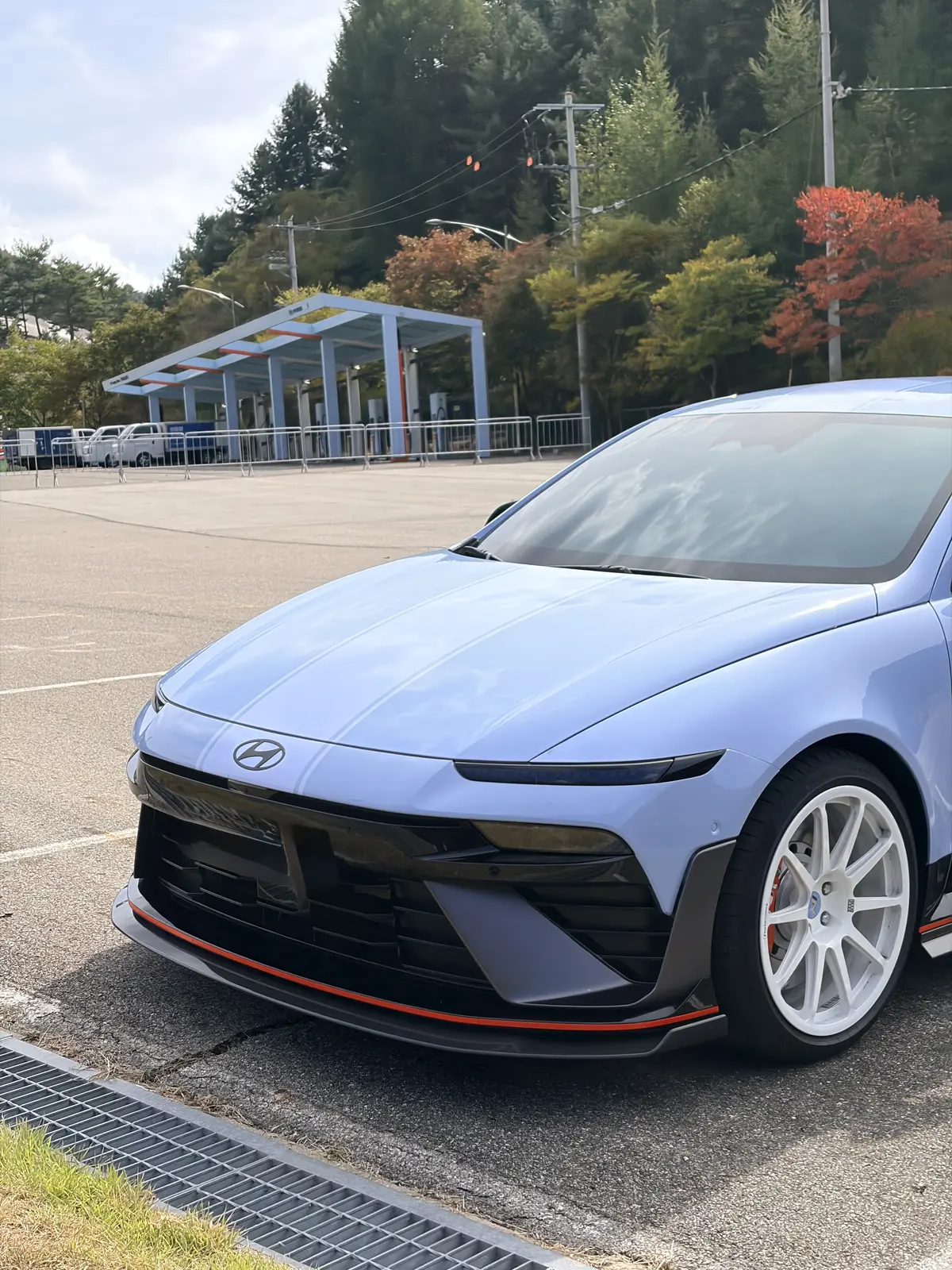 Hyundai IONIQ 6 사진 1