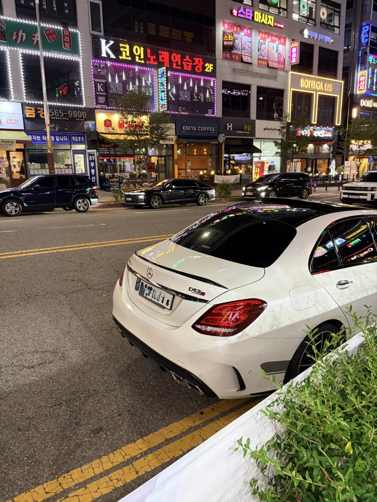 Mercedes-Benz C-Class 사진 1