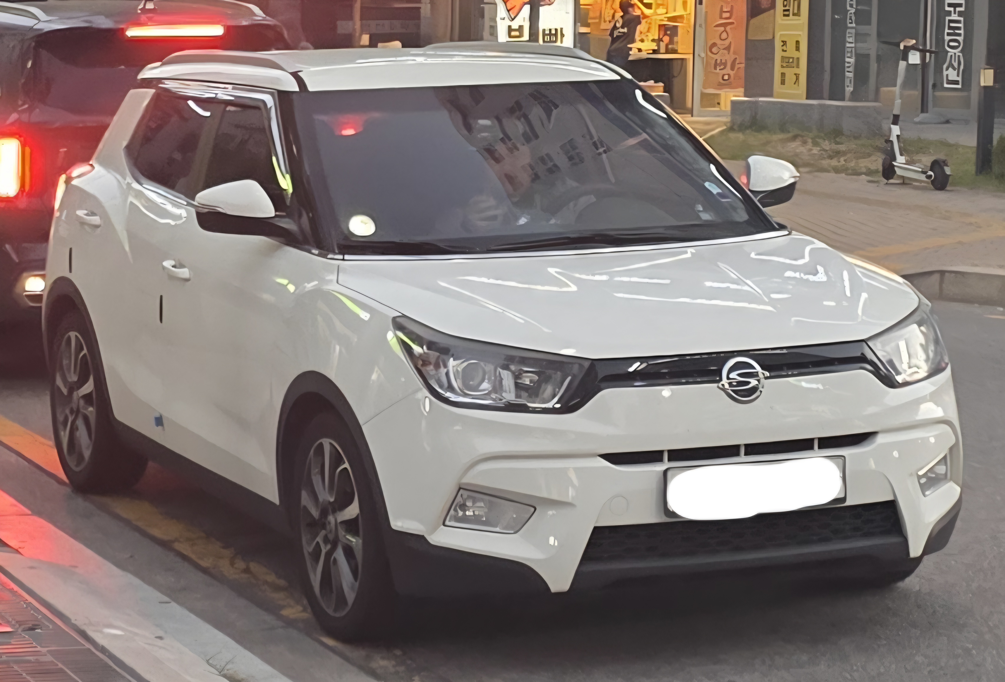 KG Mobility Tivoli SPOT 게시글 이미지