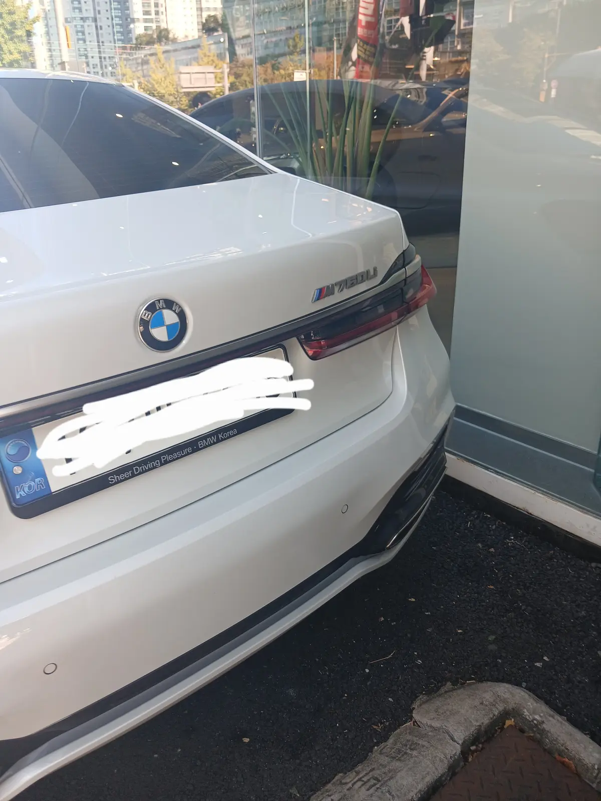 BMW 760Li 사진 2