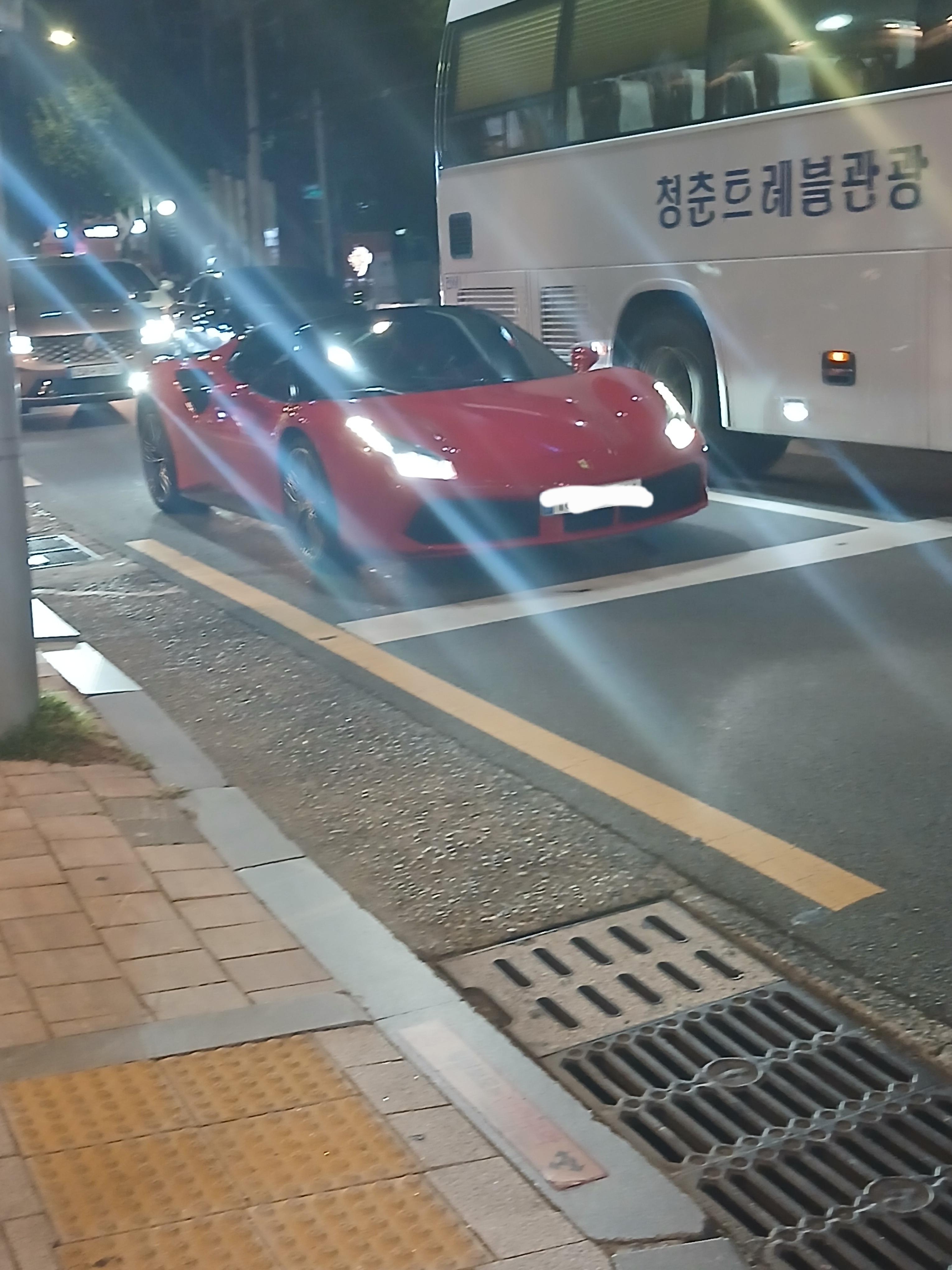 Ferrari F8 Tributo SPOT 게시글 이미지