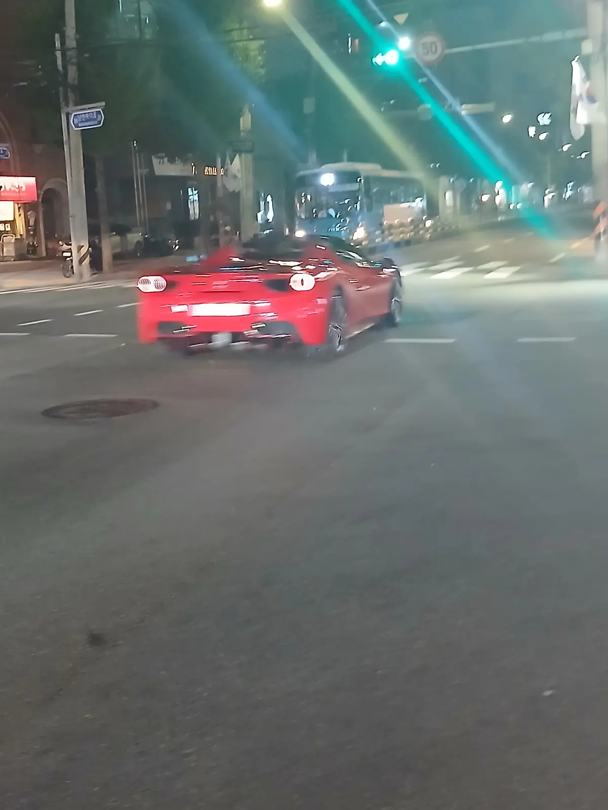 Ferrari F8 Tributo 사진 4