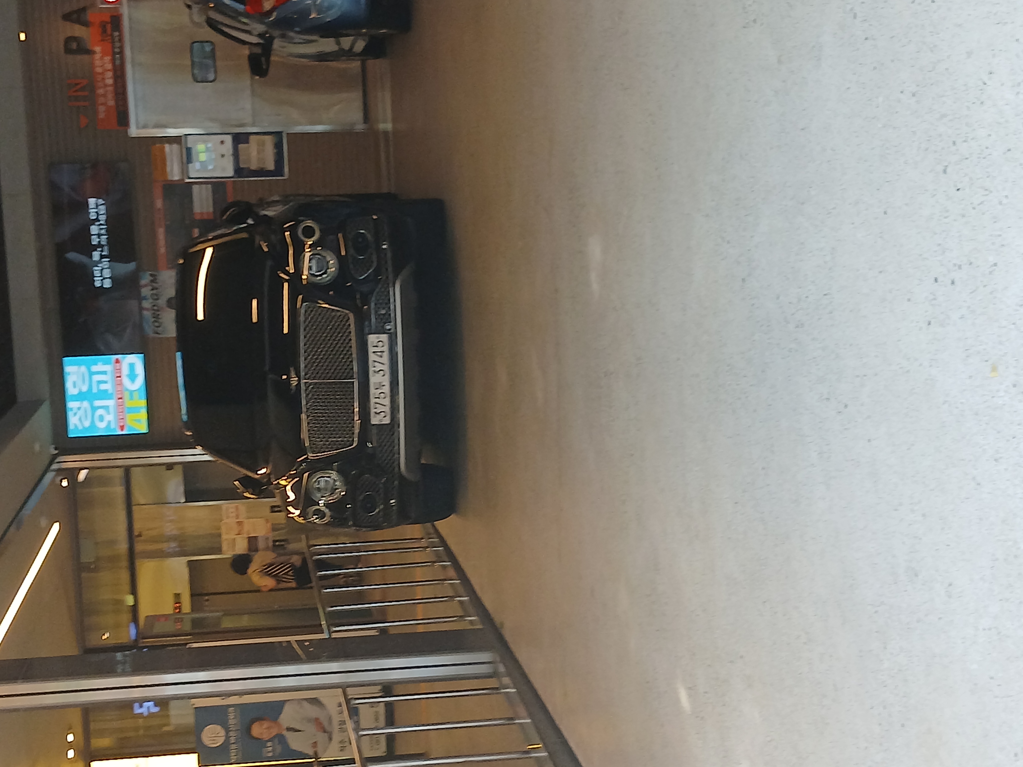 Bentley Flying Spur Speed SPOT 게시글 이미지