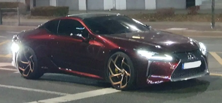 Lexus LC 500 사진 1