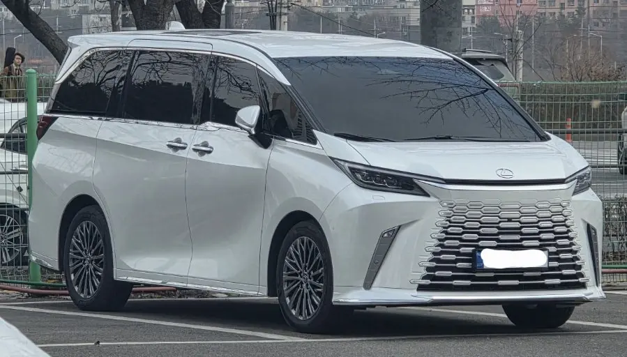 Lexus LM 사진 1